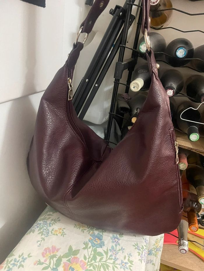 Valeur en boutique 34€ Grand Sac Fourre- Tout violet. Sac à Main violet très Élégant et raffiné - photo numéro 14
