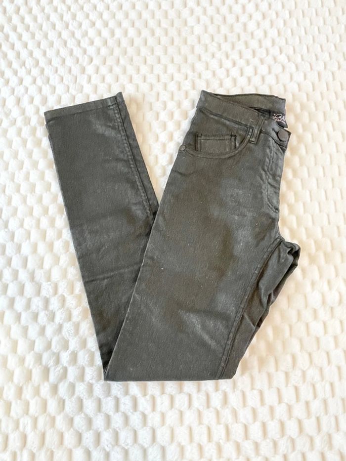 Pantalon brillant