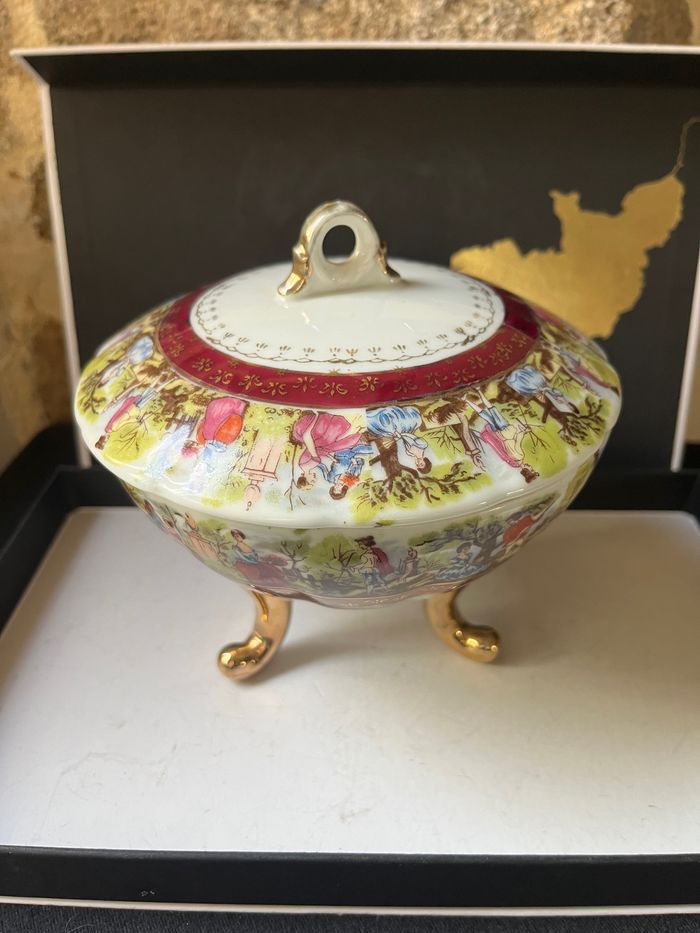 Boîte, vide poche en porcelaine Vintage