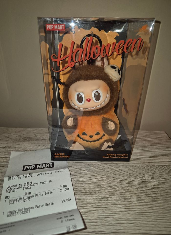 Labubu halloween 🎃 Popmart neuf