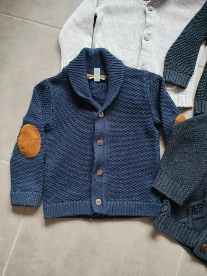 4 gilets 3 ans - photo numéro 4