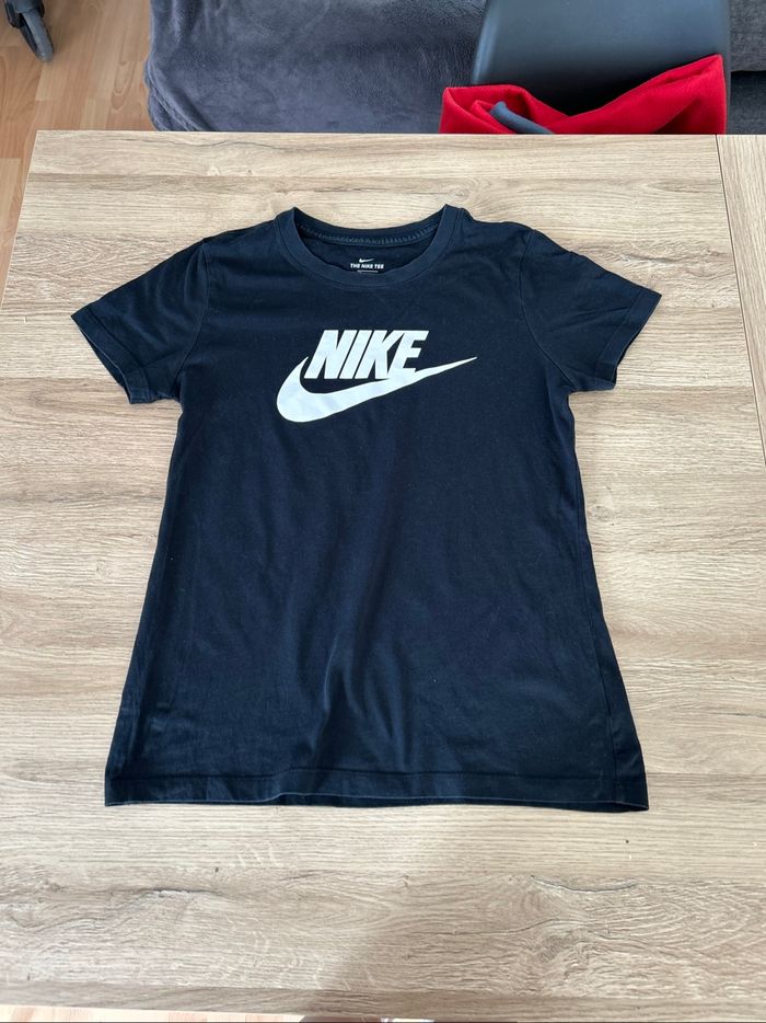 T-Shirt Nike femme taille S