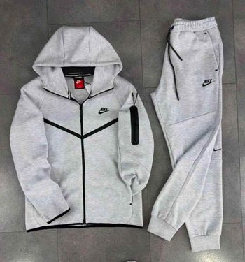 Ensemble survêtement Nike Fleece 