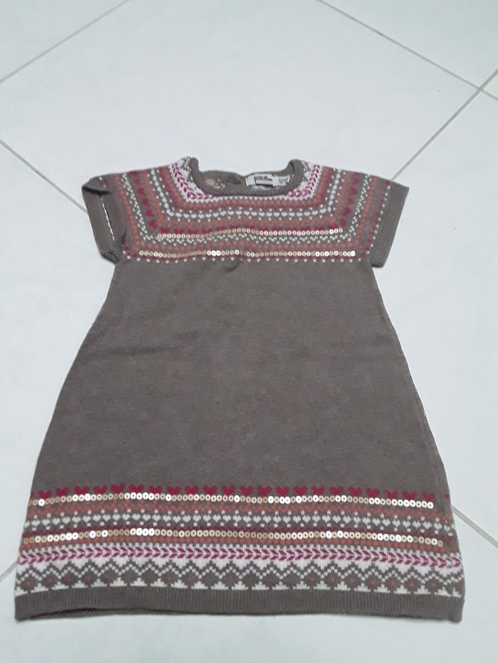 Robe pull fille taille 23 mois très bon état