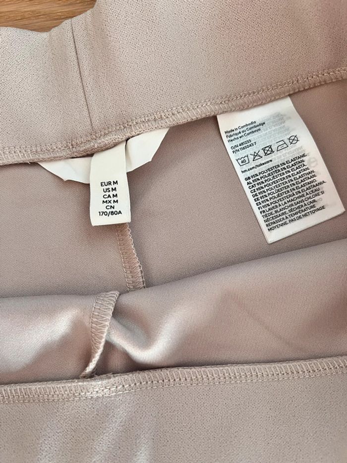 Short H&M taille M neuf - photo numéro 2