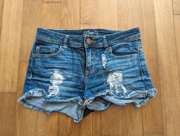 Short jean troué Jennyfer - photo numéro 2