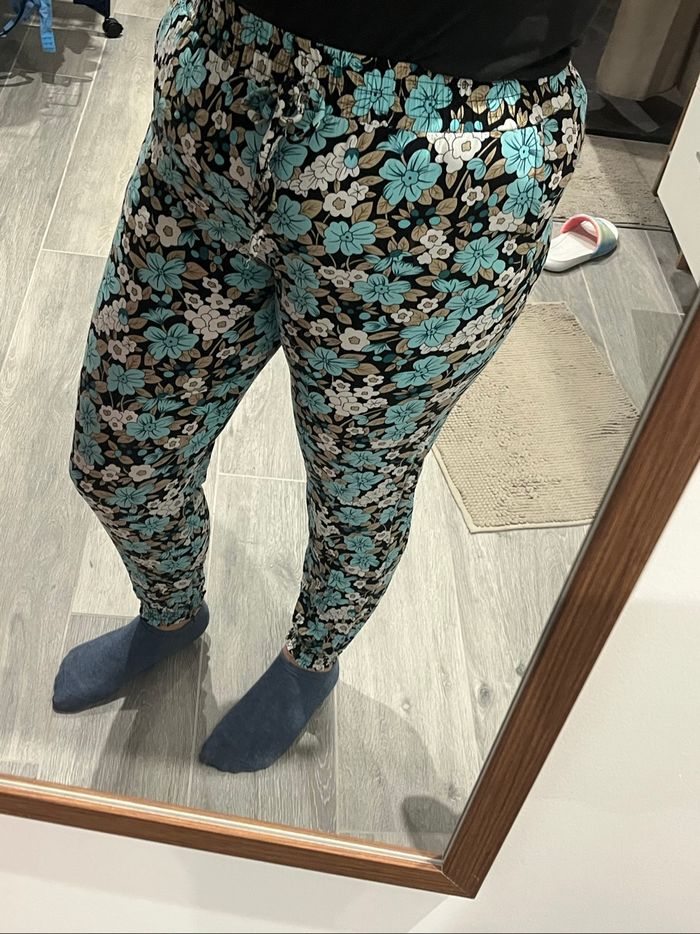 Pantalon fluide fleuri