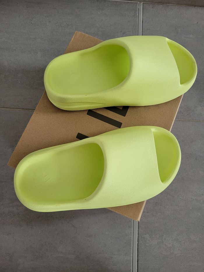 Yeezy slide femme - photo numéro 8