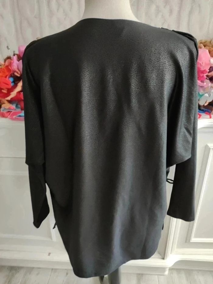 Blouse noire à épaulettes vintage taille3 - photo numéro 3
