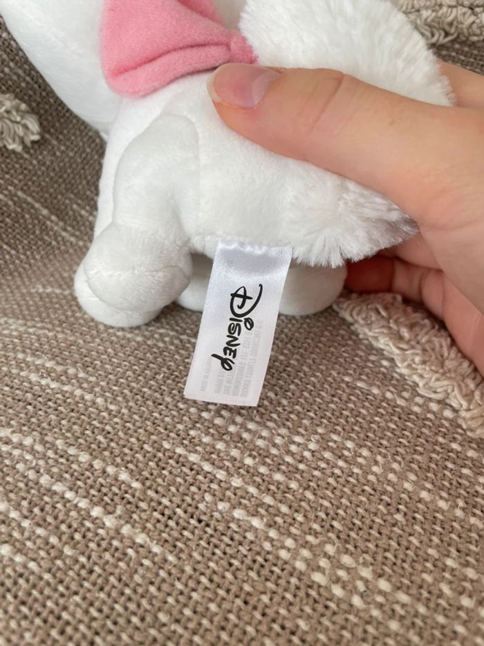 Peluche doudou 20cm Disney marie les aristochats chat blanc et rose très bon état - photo numéro 4