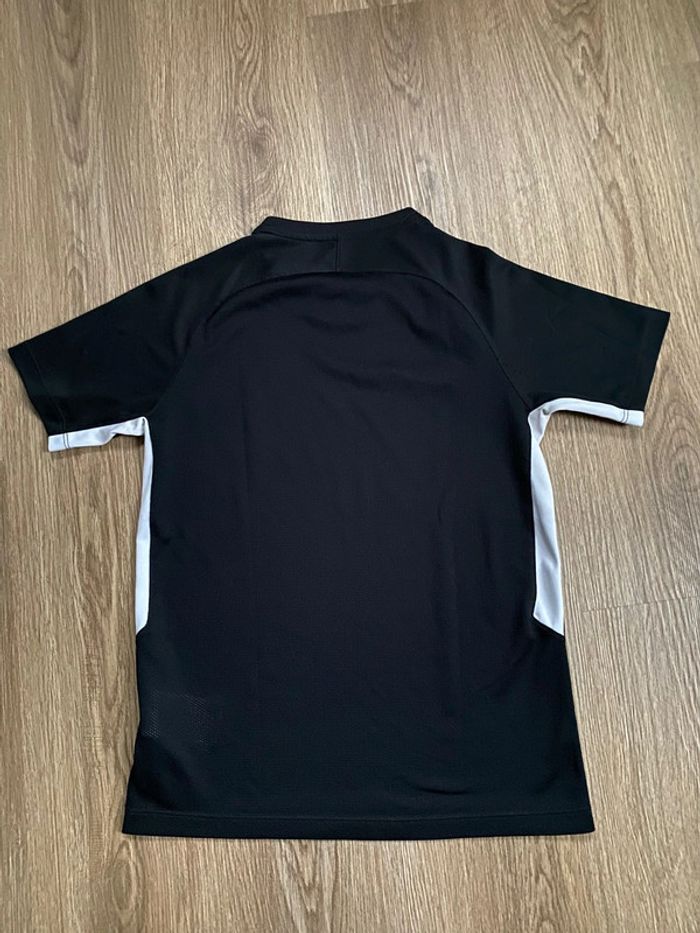 Tee shirt Nike Dri fit 12 ans taille L - photo numéro 2