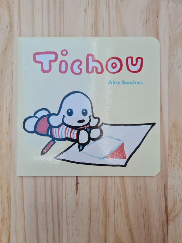 Livre Eclole des Loisirs " Tichou "