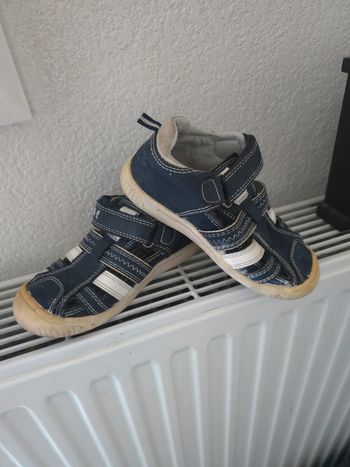 Sandales enfants taille 24