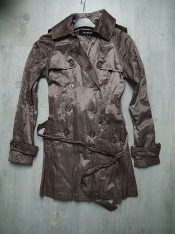 Trench Jennyfer indiqué taille S mais convient à un XS coloris marron glacé