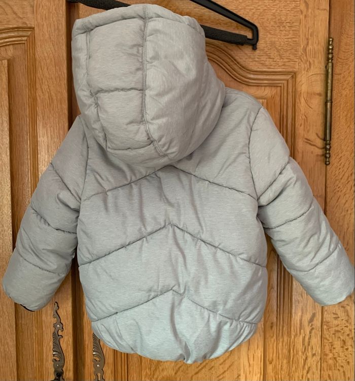 Doudoune grise Kiabi T.36mois - photo numéro 2
