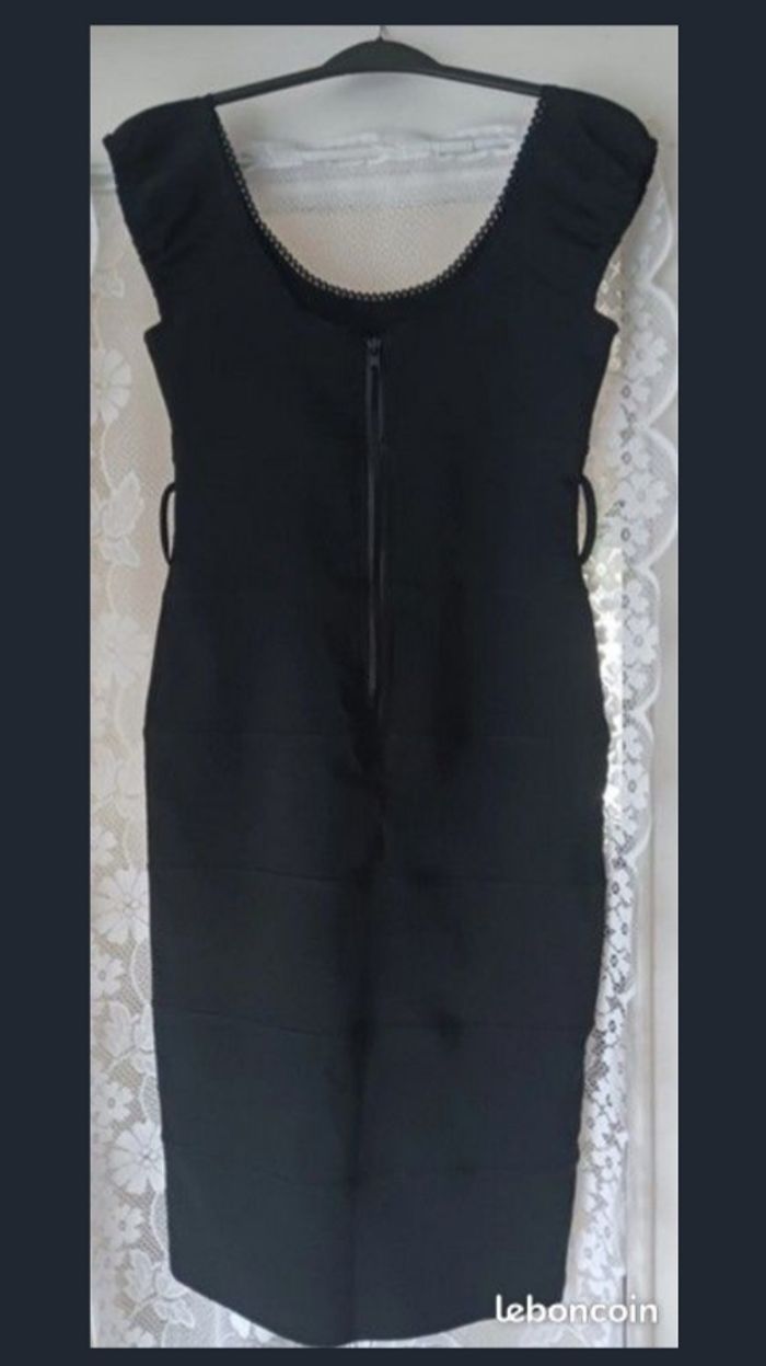 Robe noire, esprit fifties, vintage, spooky - photo numéro 2