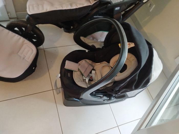 Pousette Chicco - photo numéro 2