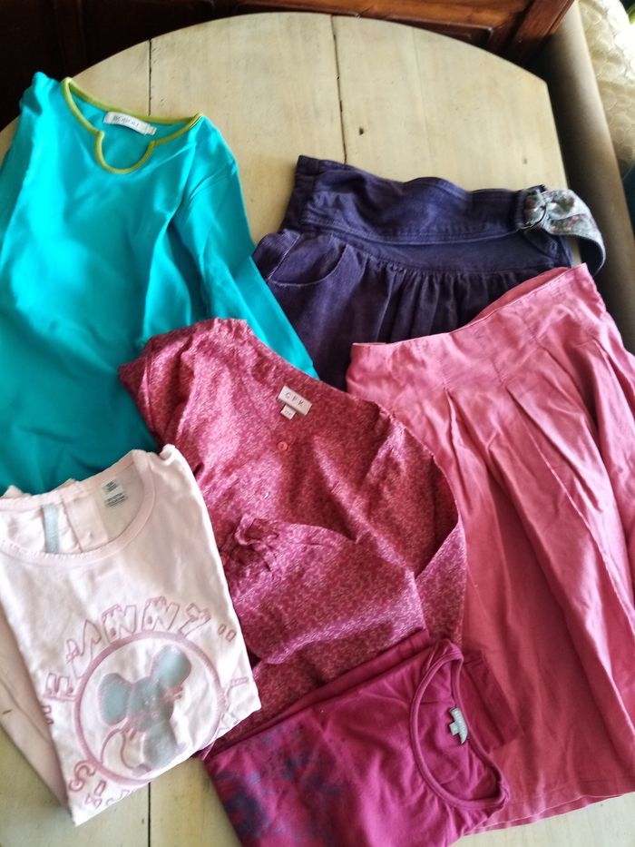Lot jupes, t-shirts manches longues 12 ans