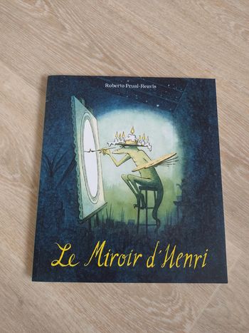Grand livre Le miroir d'Henri
