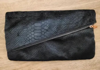 Pochette main - daim