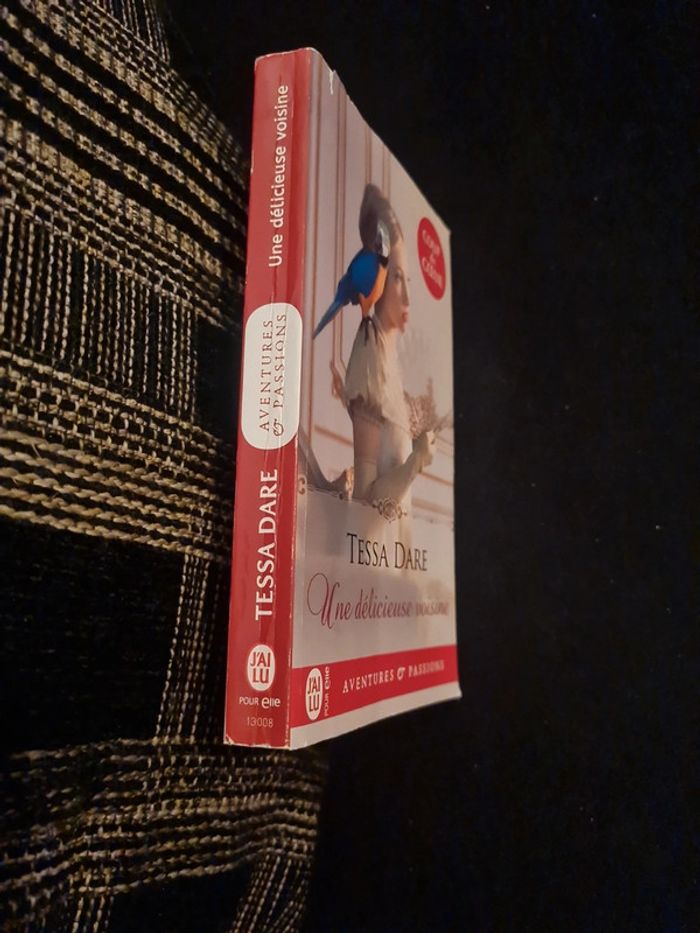 Une délicieuse voisine - Tessa Dare - amour et erotique - photo numéro 3