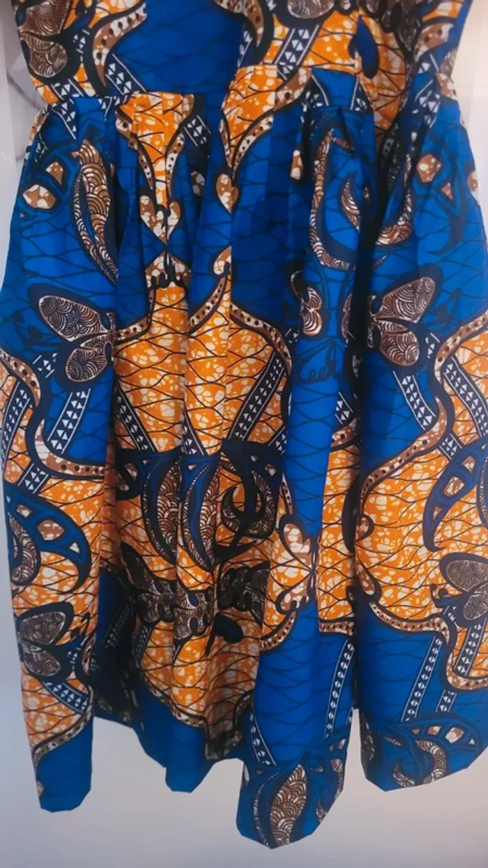 Robe mi-longue en wax neuve - Taille 42 - photo numéro 5