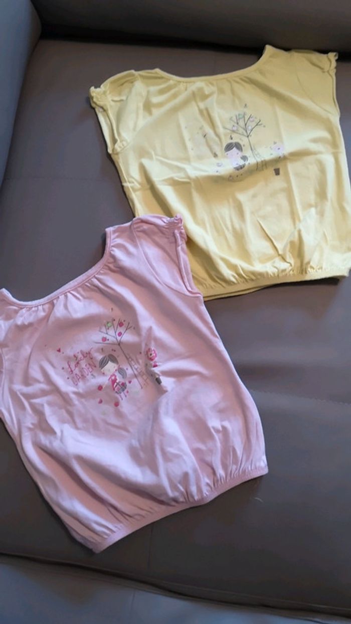 2 t shirts Boules verbaudet 🍎🍏