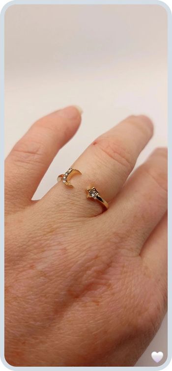 Magnifique bague en acier dorée