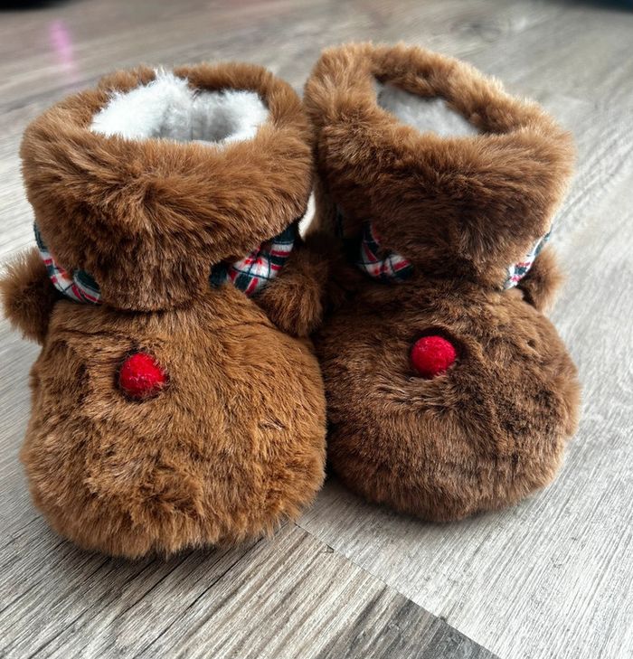 Chaussons fourrés bébé fille