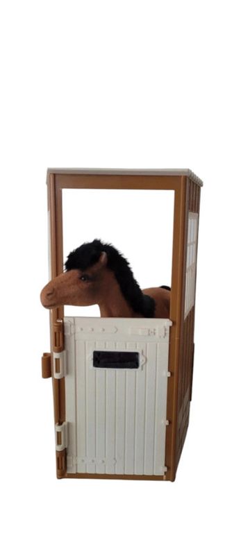 Cheval avec son box 🐴