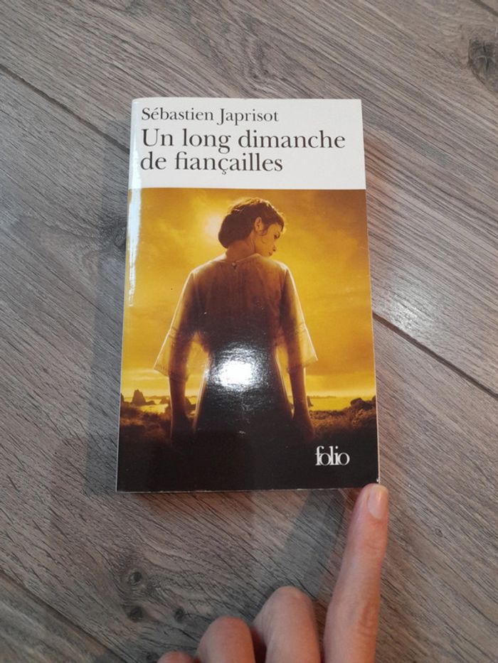 Livre Un long dimanche de fiançailles