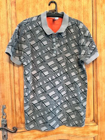 Polo à motifs