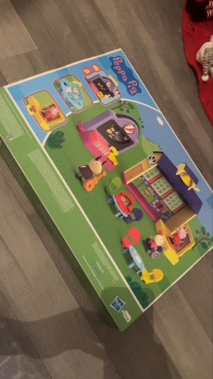 Salle de classe peppa piG - photo numéro 3