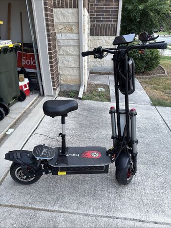 Trottinette électrique pliable pour adultes, 5600 W, 60 V, 38 Ah, 80 km/h, avec double moteur et pneus route de 30 cm.