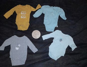 4 bodys manches longues - 3 mois