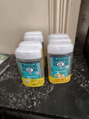Lot de 7 gel douche le petit marseillais fleur de tiaré neuf