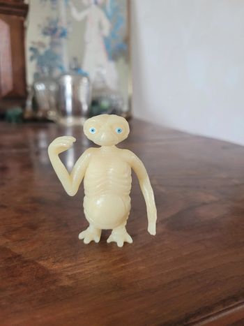 Vends figurine vintage 80s Et universal studios