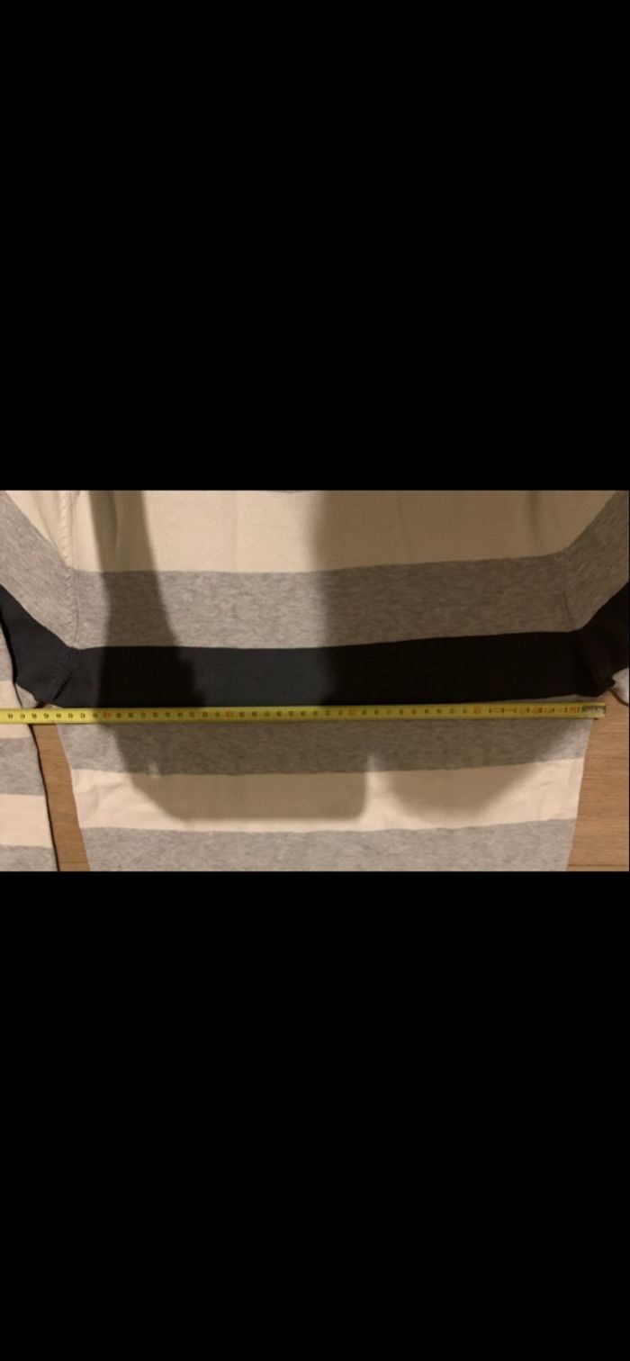 Pull longue manche fine laine marque fsbn taille xs en parfaite état - photo numéro 2