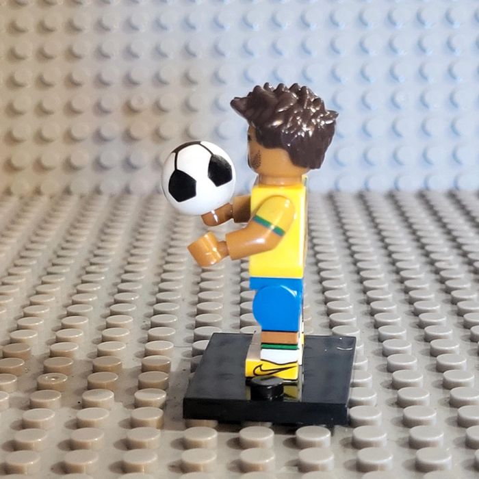 Minifigure / Figurine - Joueur de Football - Neymar Jr - photo numéro 2