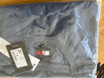 TEE shirt Tommy Hilfiger