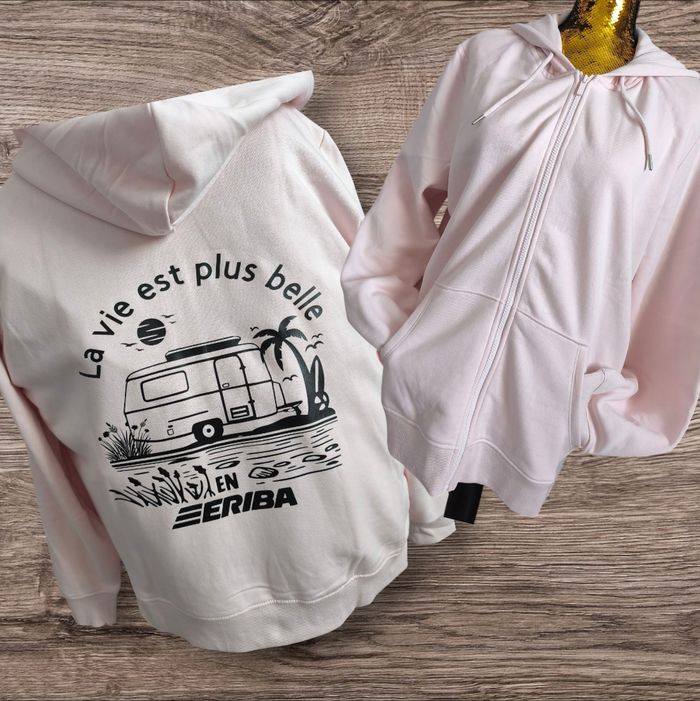 Veste zippée a capuche personnalisée