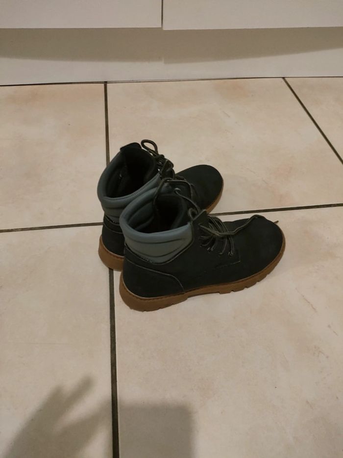 Chaussures T35 - photo numéro 2