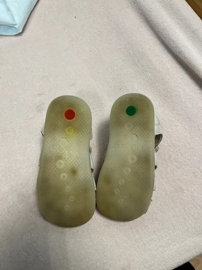 Sandales kickers blanches 23 - photo numéro 3