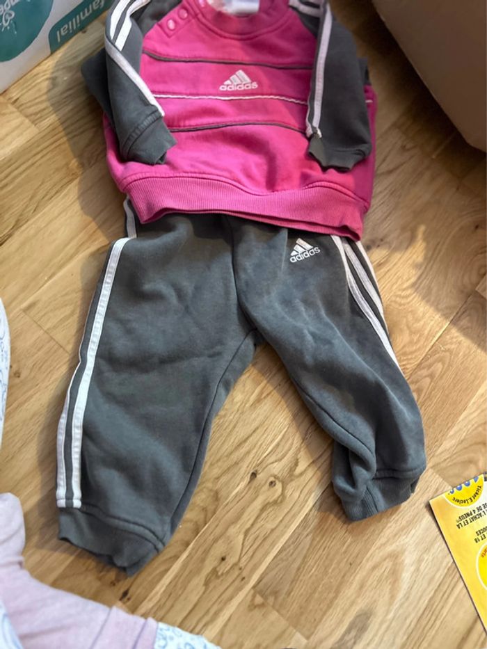 Ensemble 2 pièces adidas taille 18 mois