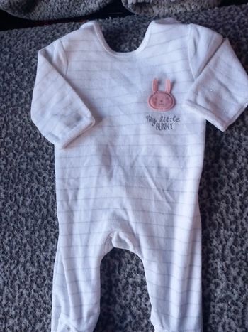 Pyjama taille 3mois kiabi 56/62cm 8kg