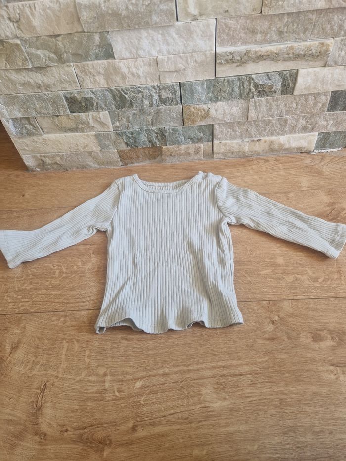 Lot t-shirts manches longues Kiabi - photo numéro 3