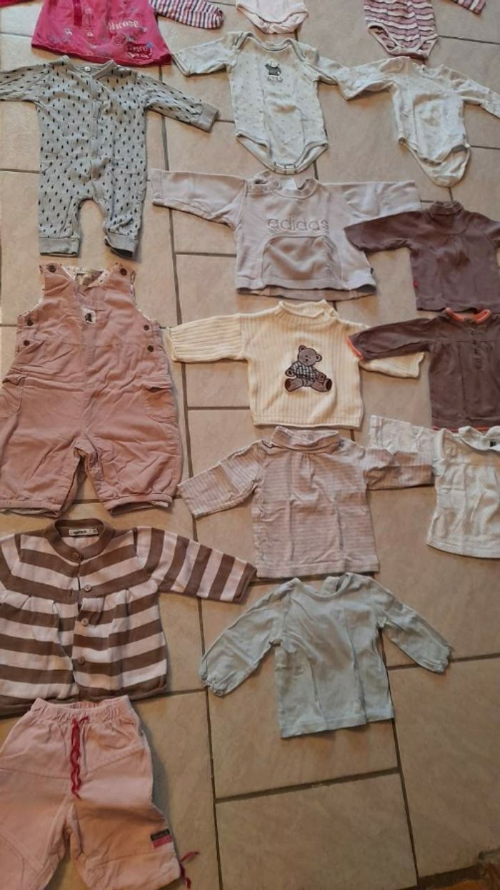 Lot de 40 vêtements fille 6 mois - photo numéro 3