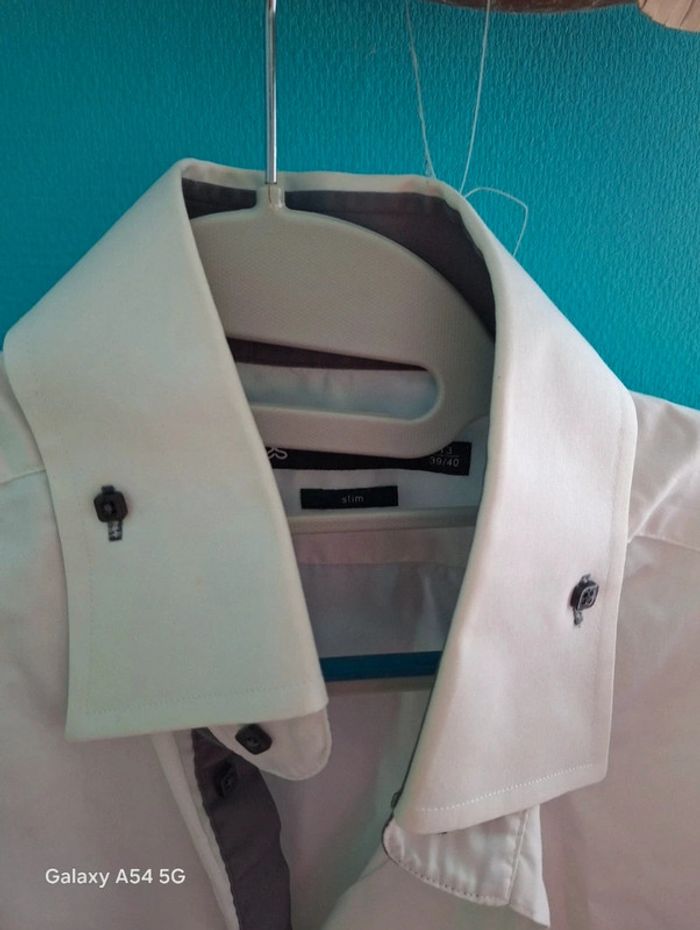 Chemise blanche 39/40 homme 🚹 - photo numéro 2