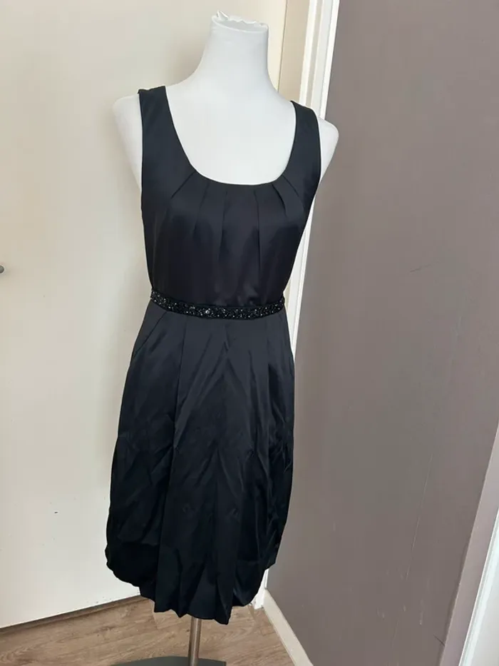 Manoukian, robe noir, satinée femme, taille M/38 - photo numéro 2