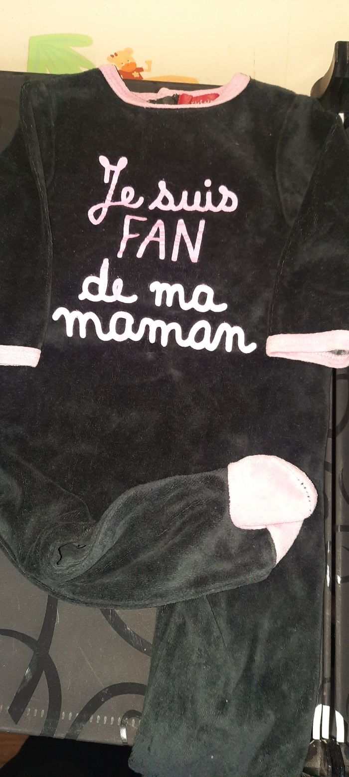 Chemise, pull, pyjamas et bodys 6 mois - photo numéro 3